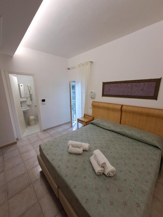 Le Roccette Mare Beach Hotel & Restaurant Tropea Exterior photo